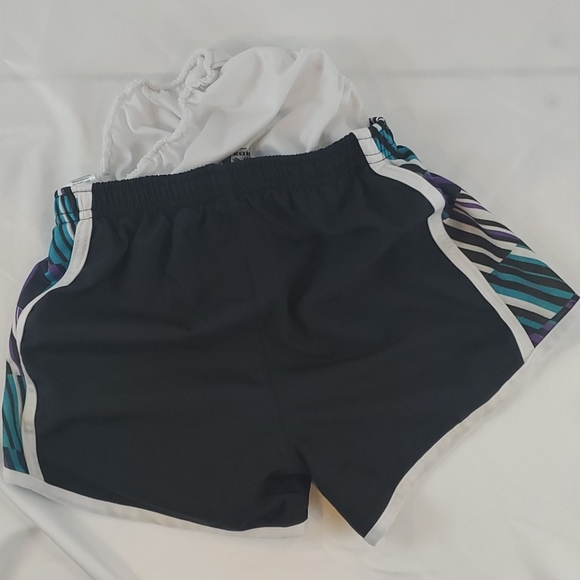 Girls 7/8 BUNDLE of 5 active wear shorts & shirts - Picture 11 of 12